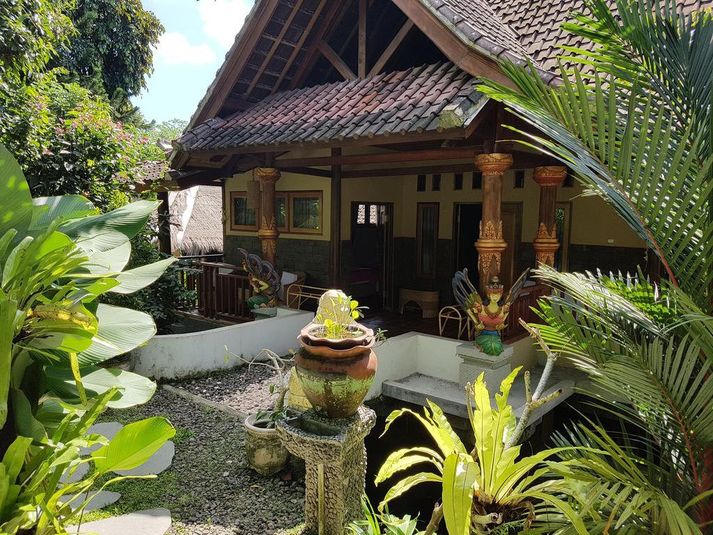 Villa Bale Seni Mataram Exterior foto